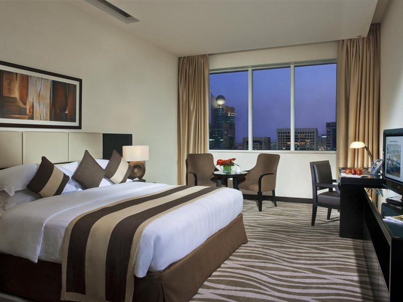 Cristal Hotel Abu Dhabi Exteriör bild